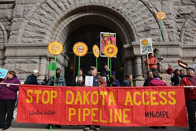 Pipeline demostration